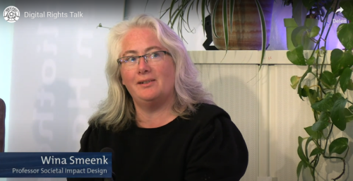 Gesprek over digitale mensenrechten in de stedelijke omgeving met lector Wina Smeenk