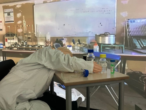 ‘We zien studenten in ons gesimuleerde drugslab echt áán gaan’