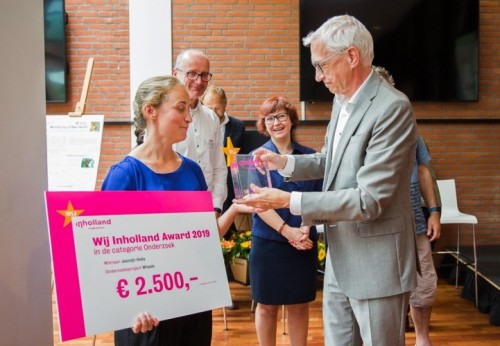 Jasmijn Holla wint Wij Inholland award voor onderzoek
