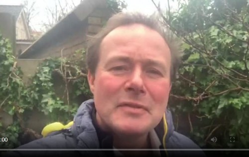 Bart bij de paneldiscussie over biodiversiteit in de Sluisbuurt