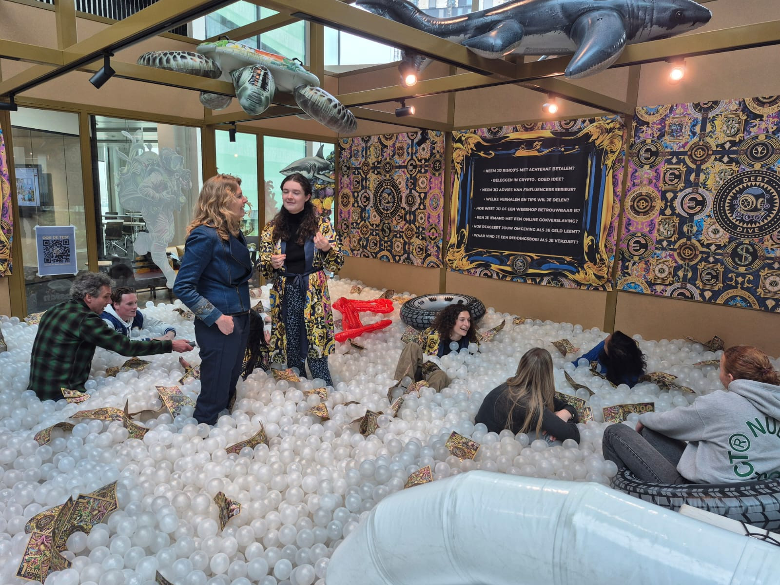 Cash Kas bij Inholland Amsterdam tijdens Week van het geld