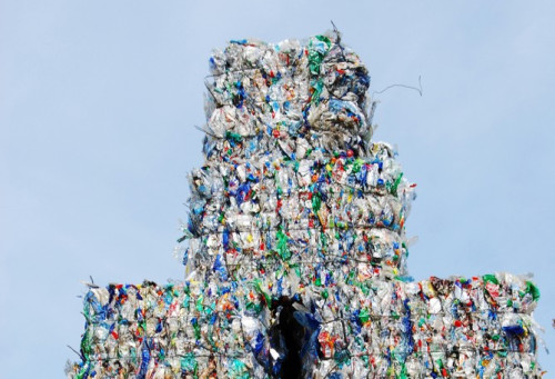 Plastic afval vraagt om stevige keuzes: vijf stappen naar een circulaire toekomst
