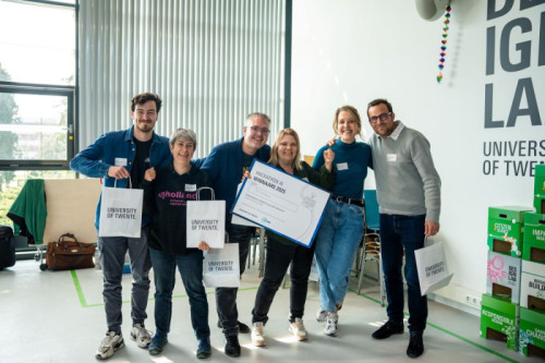 Reflecteren met AI: Pabo-tool ‘Holli’ wint AI Hackathon 2025