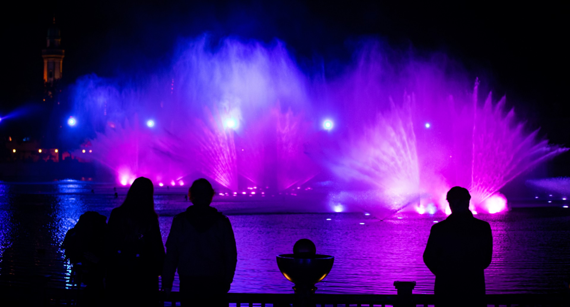 Efteling - Aquanura met een zachte G - Guus kijkent naar Aquanura