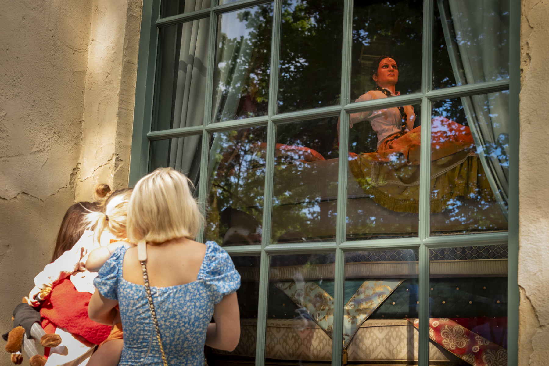 De Prinses op de Erwt gearriveerd in Efteling Sprookjesbos