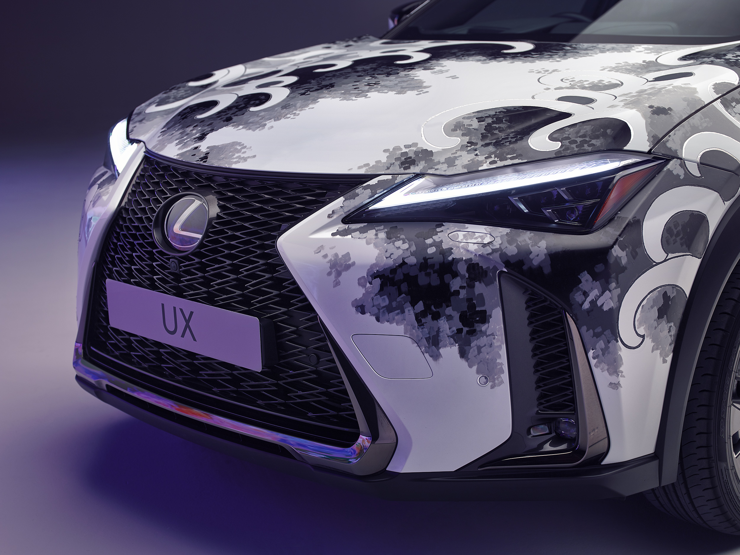 LEXUS UNVEILS THE WORLD’S FIRST TATTOOED CAR