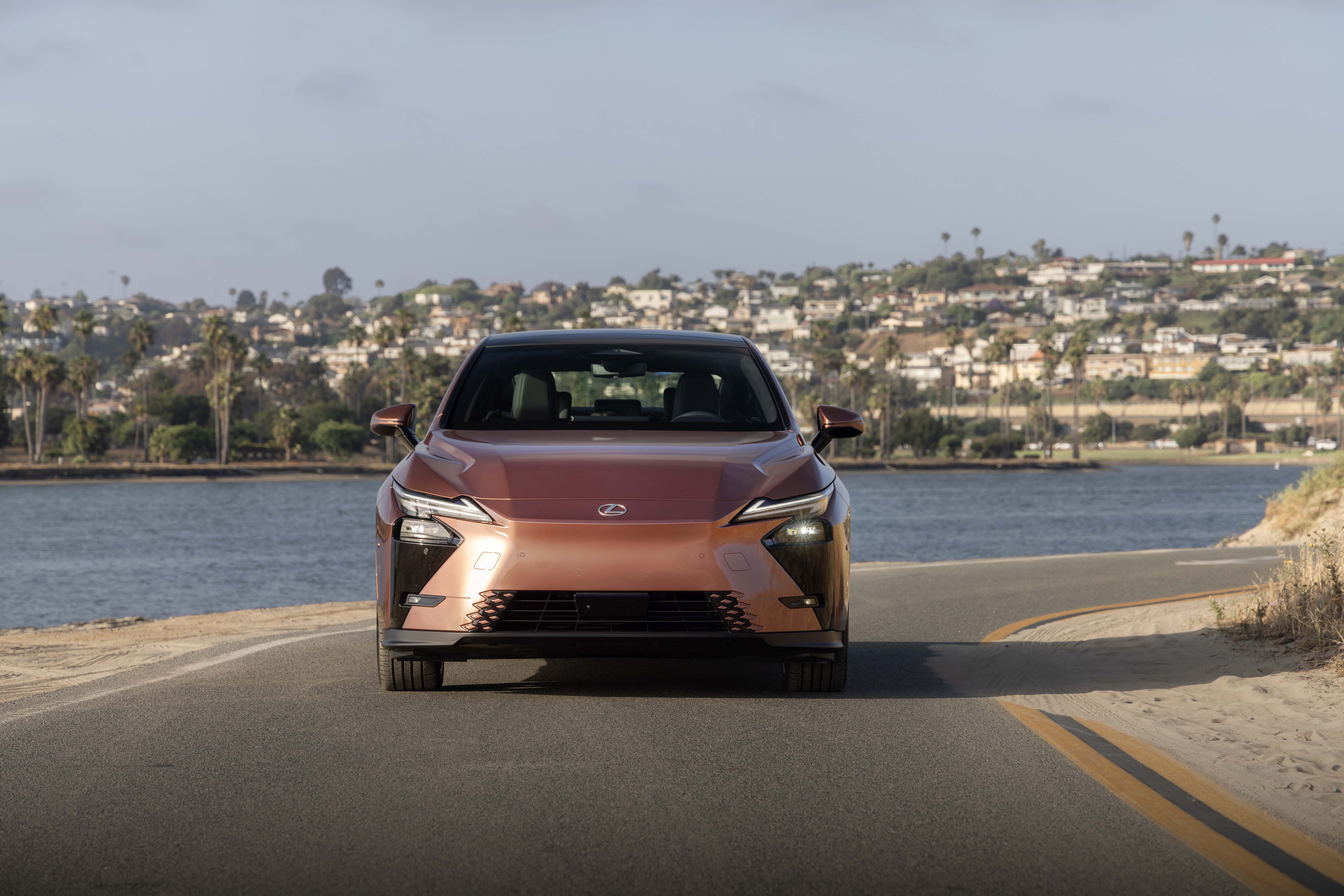Lexus Es Vip Style THE ALL-NEW LEXUS ES: REDEFINING THE LUXURY SEDAN