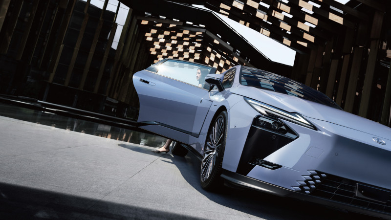 ALL-NEW LEXUS ES TAKES SEDAN STYLING, LUXURY AND REFINEMENT TO A HIGHER ...