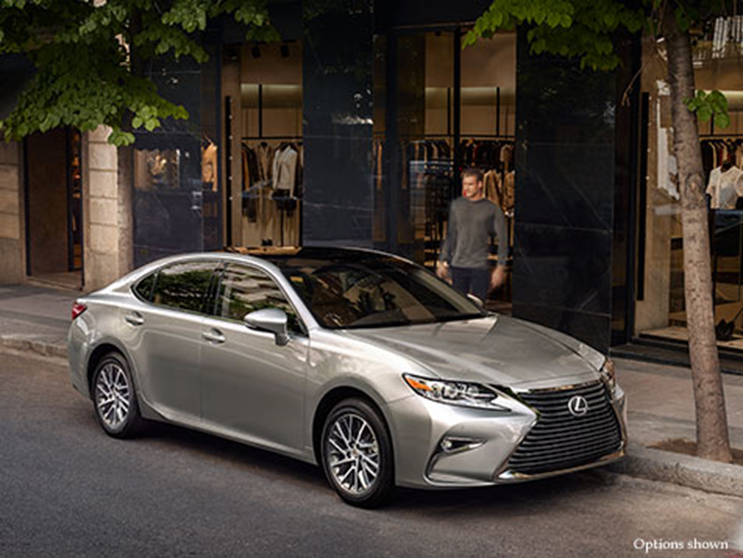 LA NOUVELLE LEXUS ES À LA CONQUÊTE DU MONDE