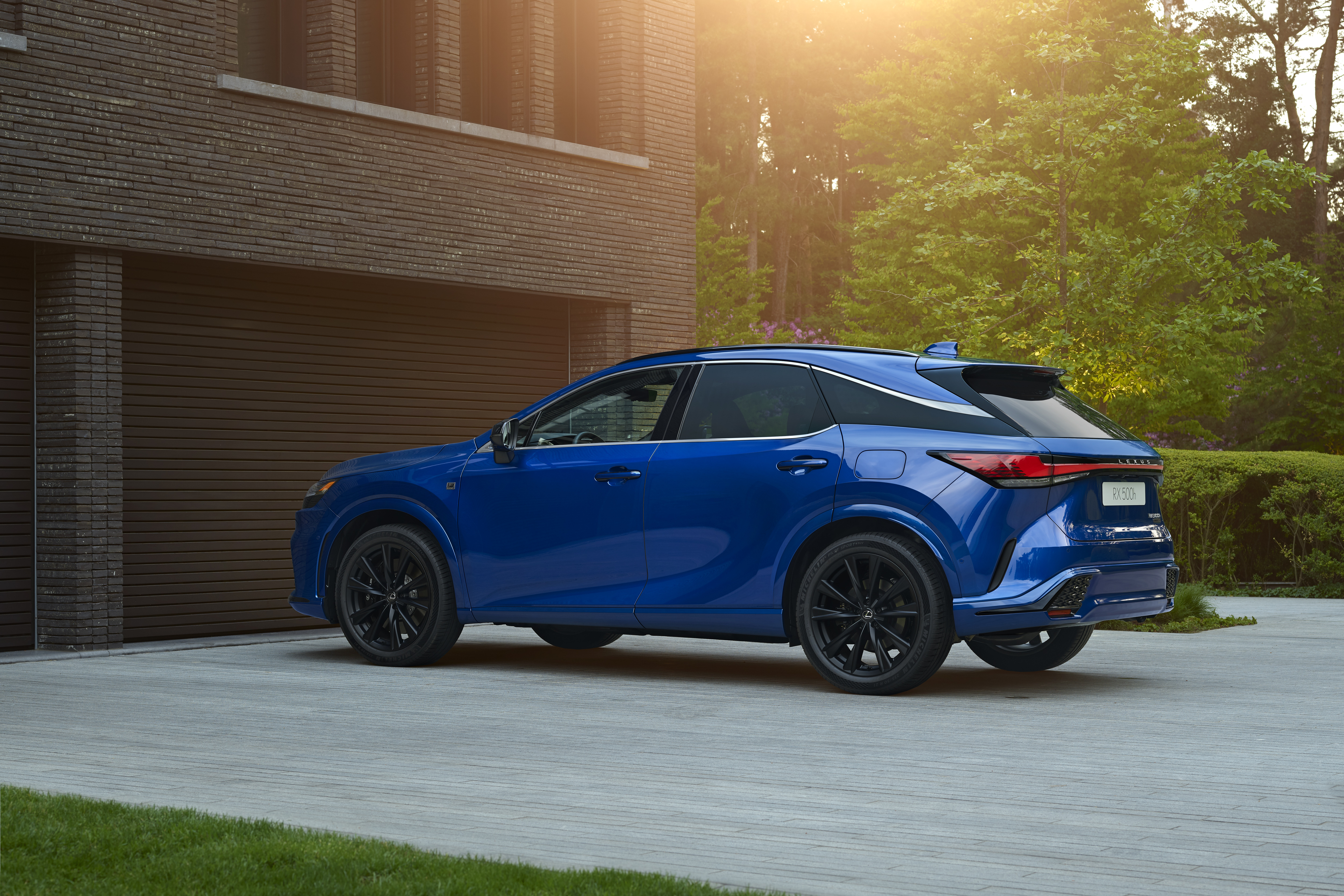 WORLD PREMIERE OF THE ALL-NEW LEXUS RX