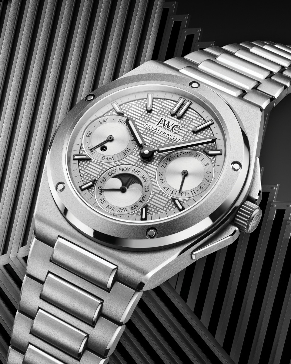 IWCシャフハウゼン、軽量なチタン製 「インヂュニア・パーペチュアル