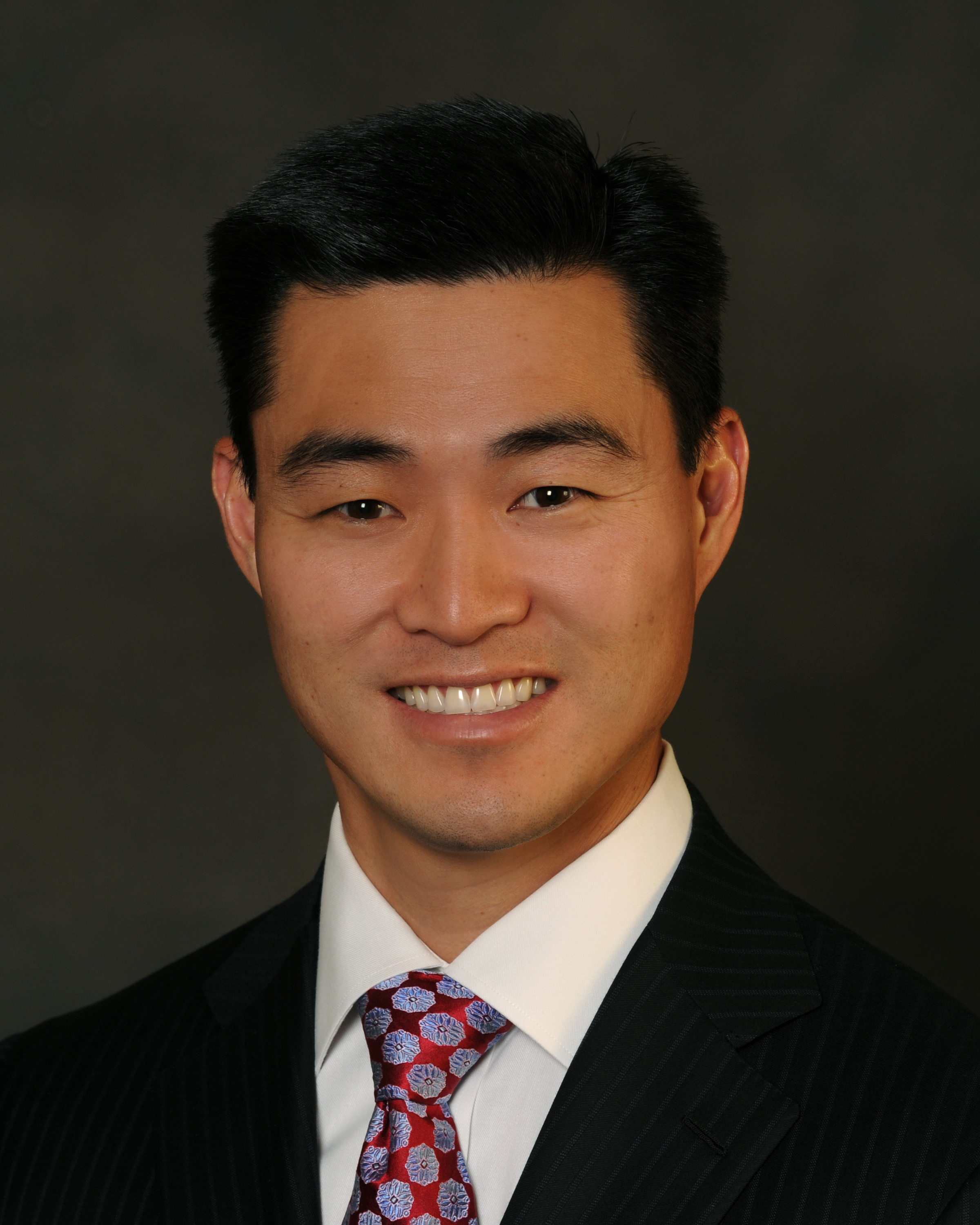Dr. Stephan Roh Study Helps Reduce Pain Following Spinal Surgery