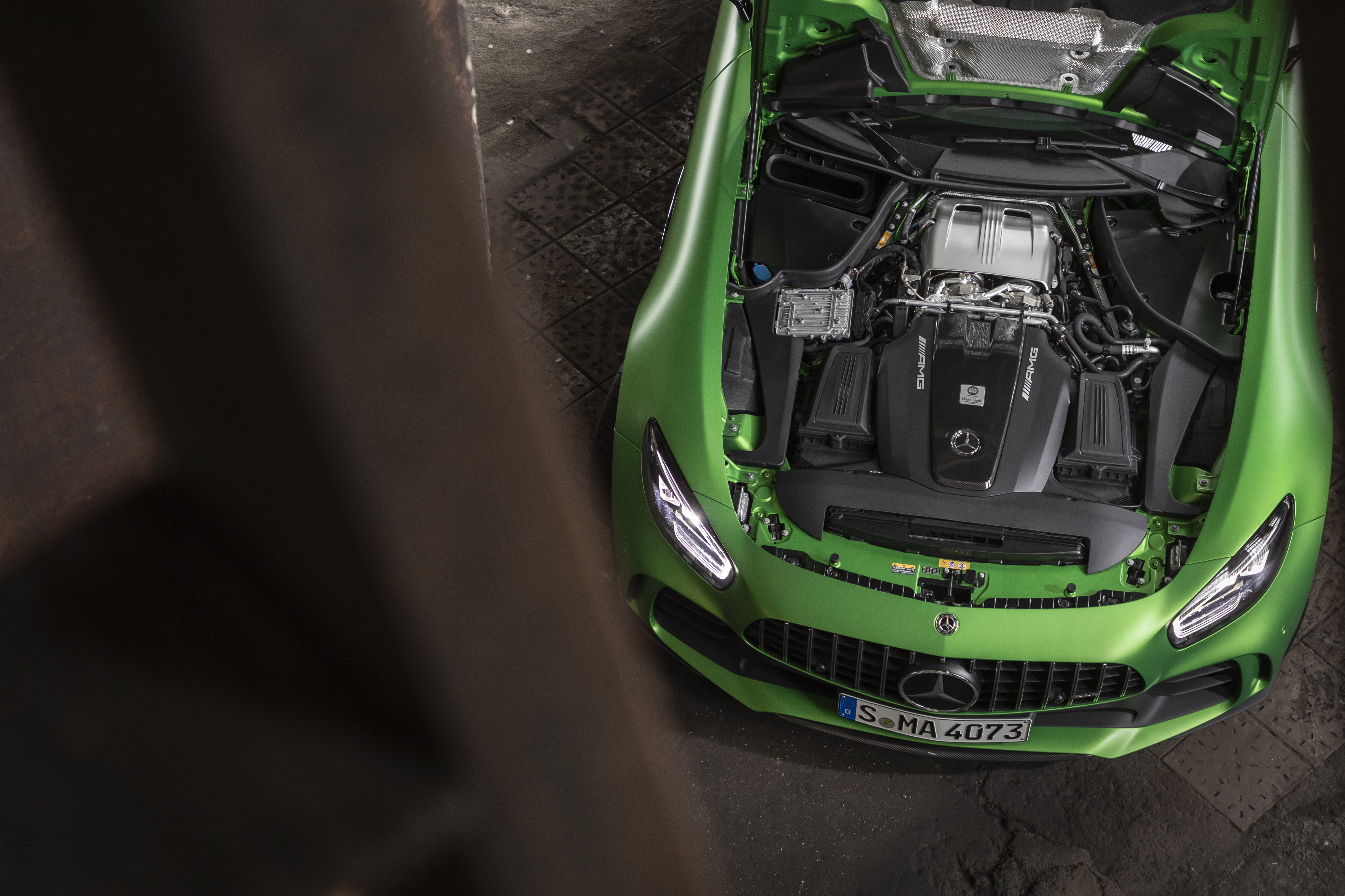 Nowe modele Mercedes-AMG GT oraz AMG GT R PRO