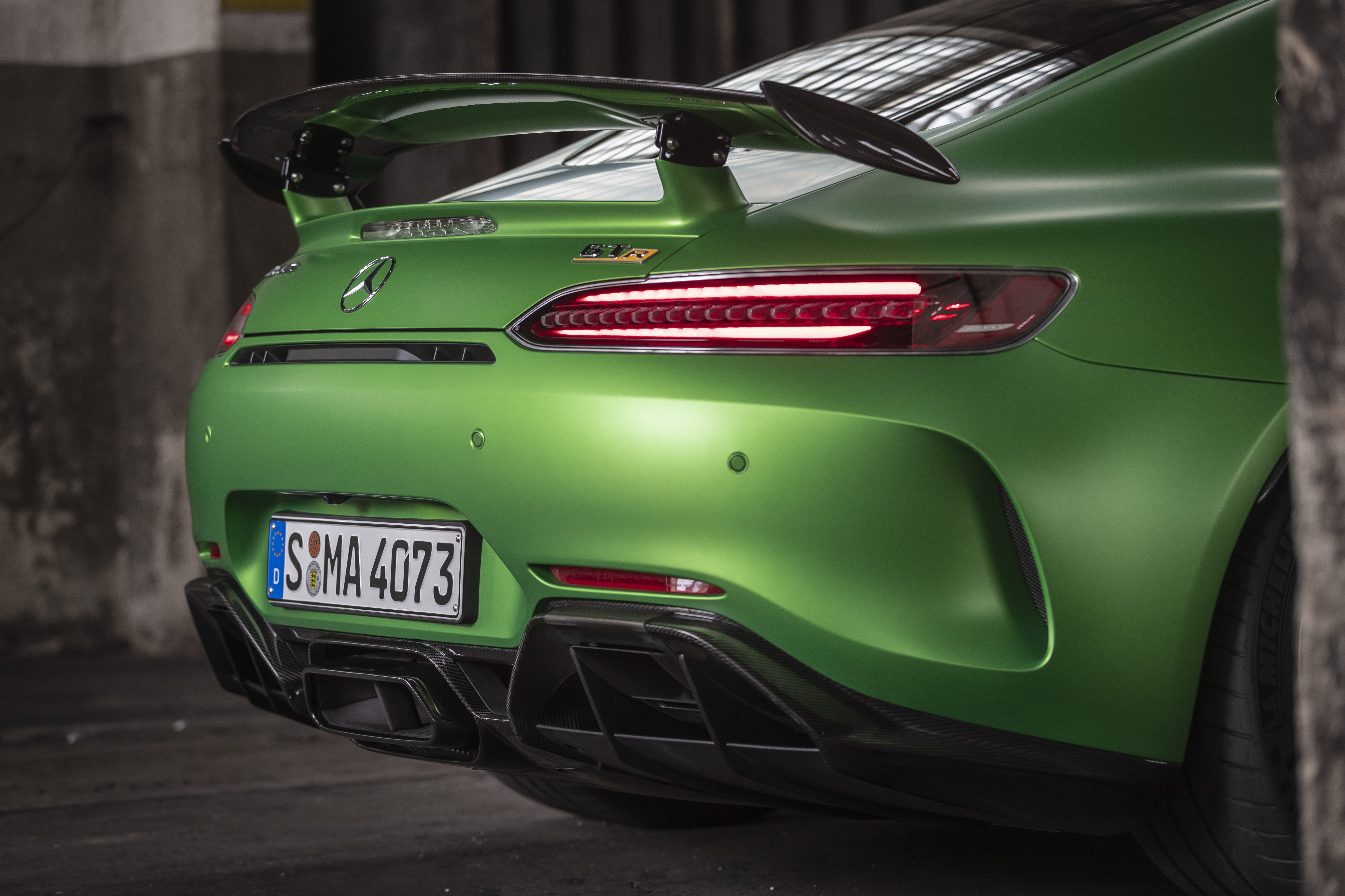 Nowe modele Mercedes-AMG GT oraz AMG GT R PRO
