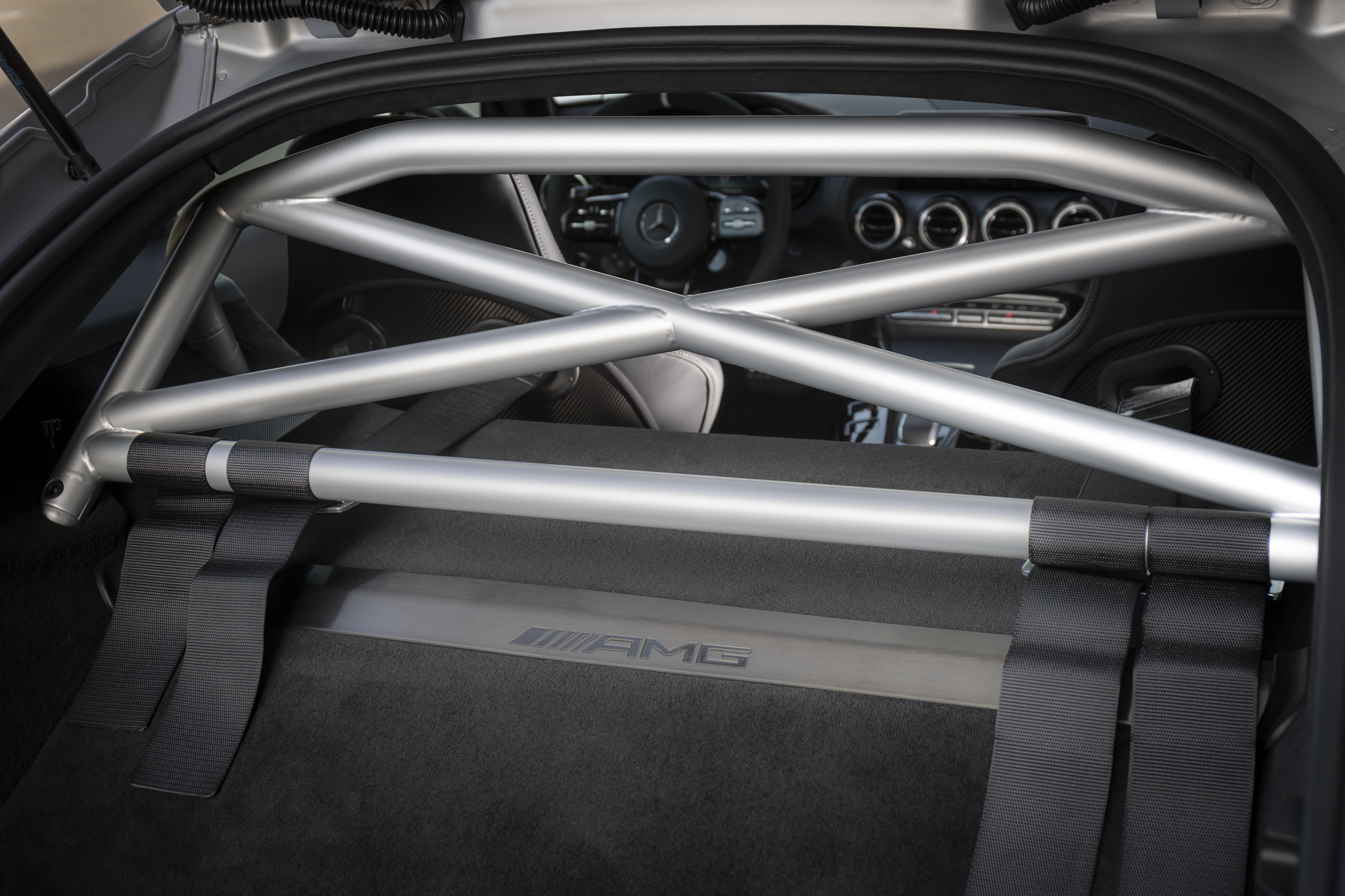 Nowe modele Mercedes-AMG GT oraz AMG GT R PRO