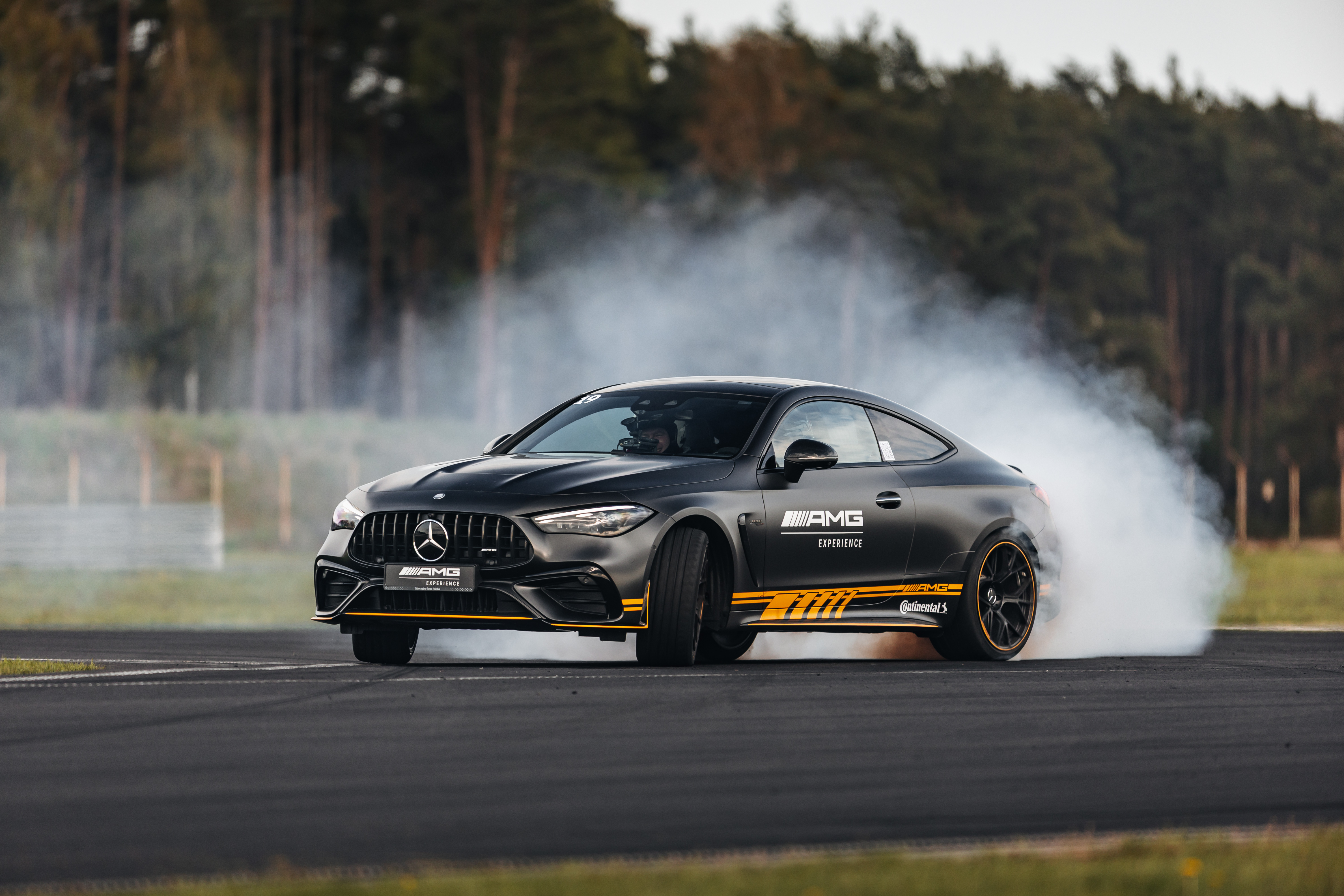 Wystartował kolejny sezon szkoleń AMG Experience. Sportowe emocje i ...