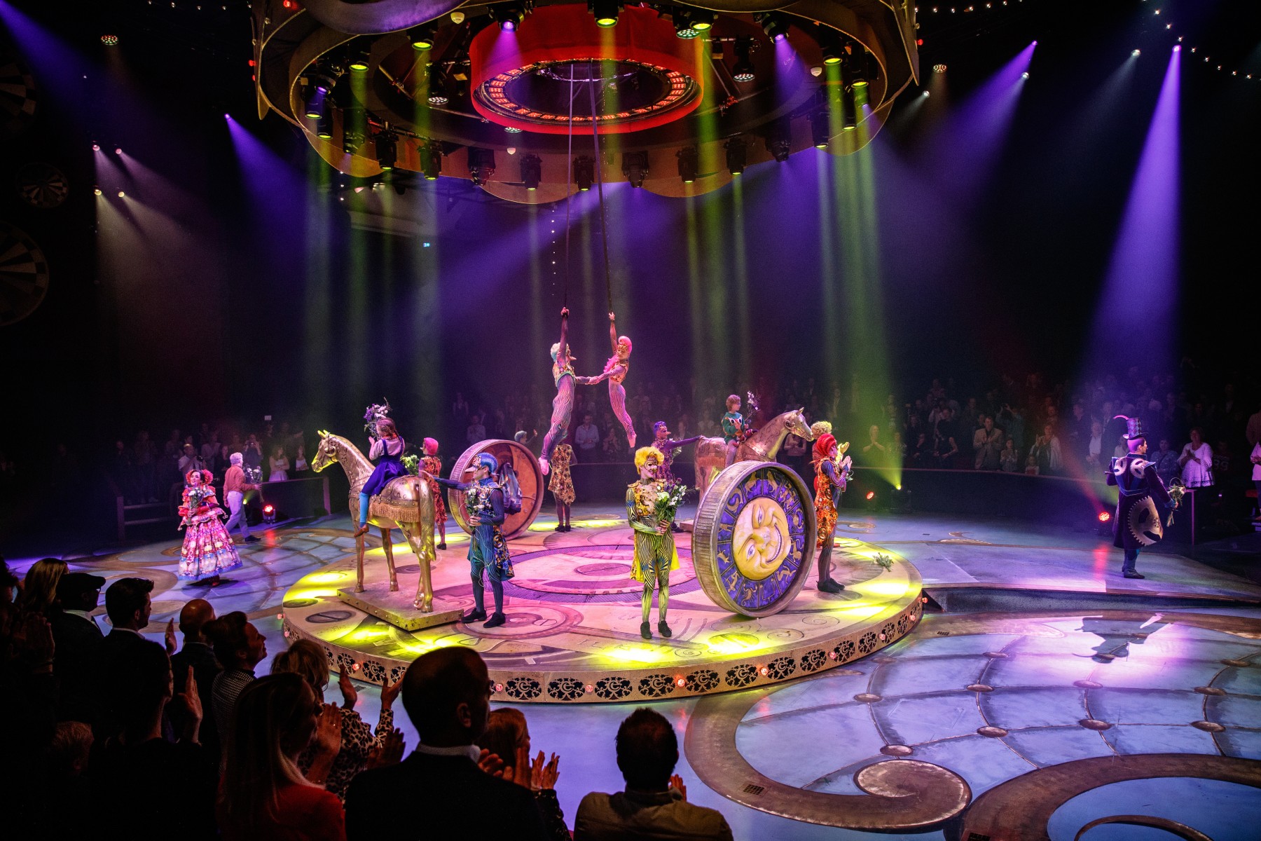 Standing Ovations CARO