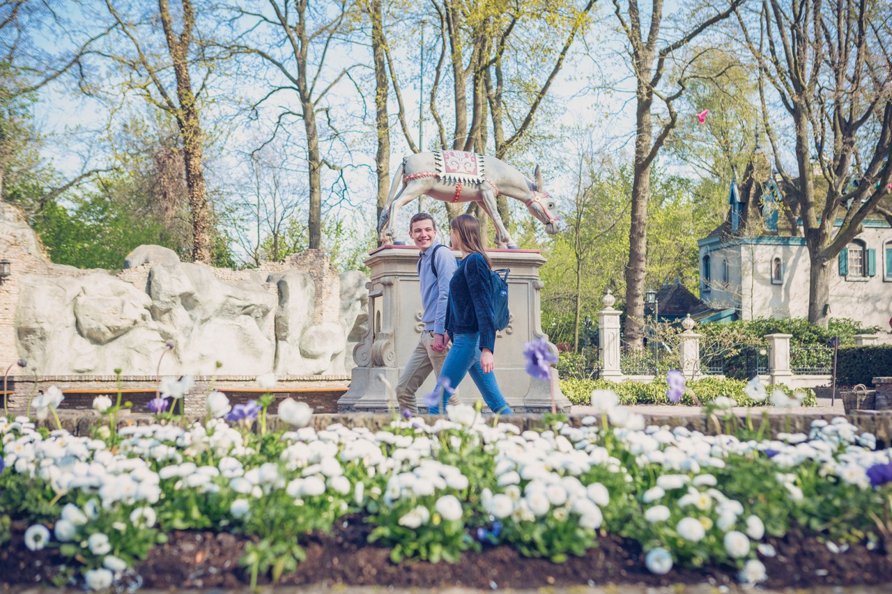 P&auml;rchen bei Esel streck dich