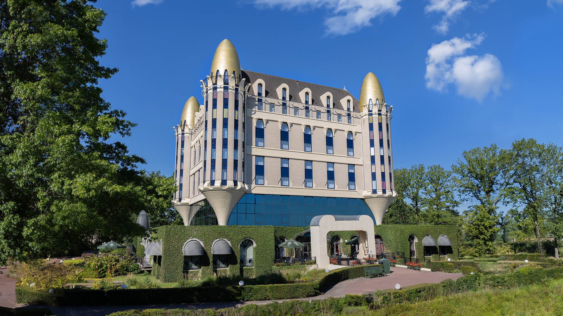 Das ikonische Efteling Hotel wird zum Efteling Wonder Hotel