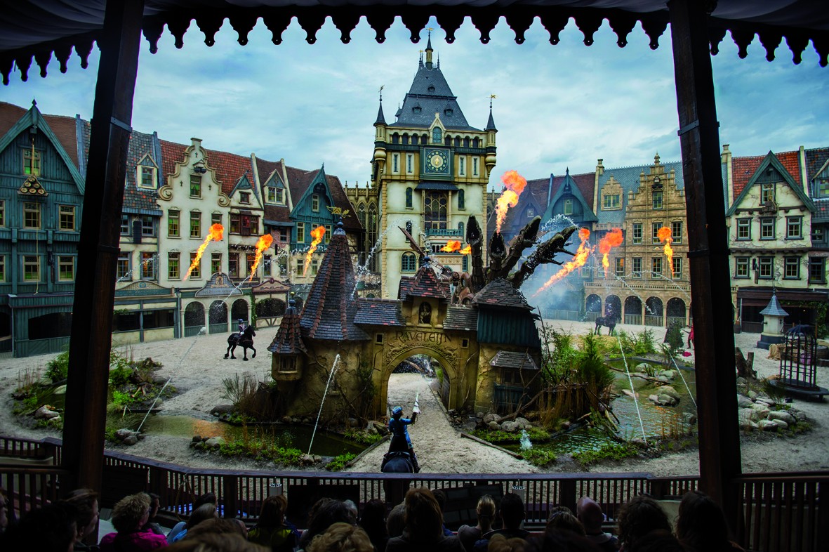 Raveleijn, spectacular park show