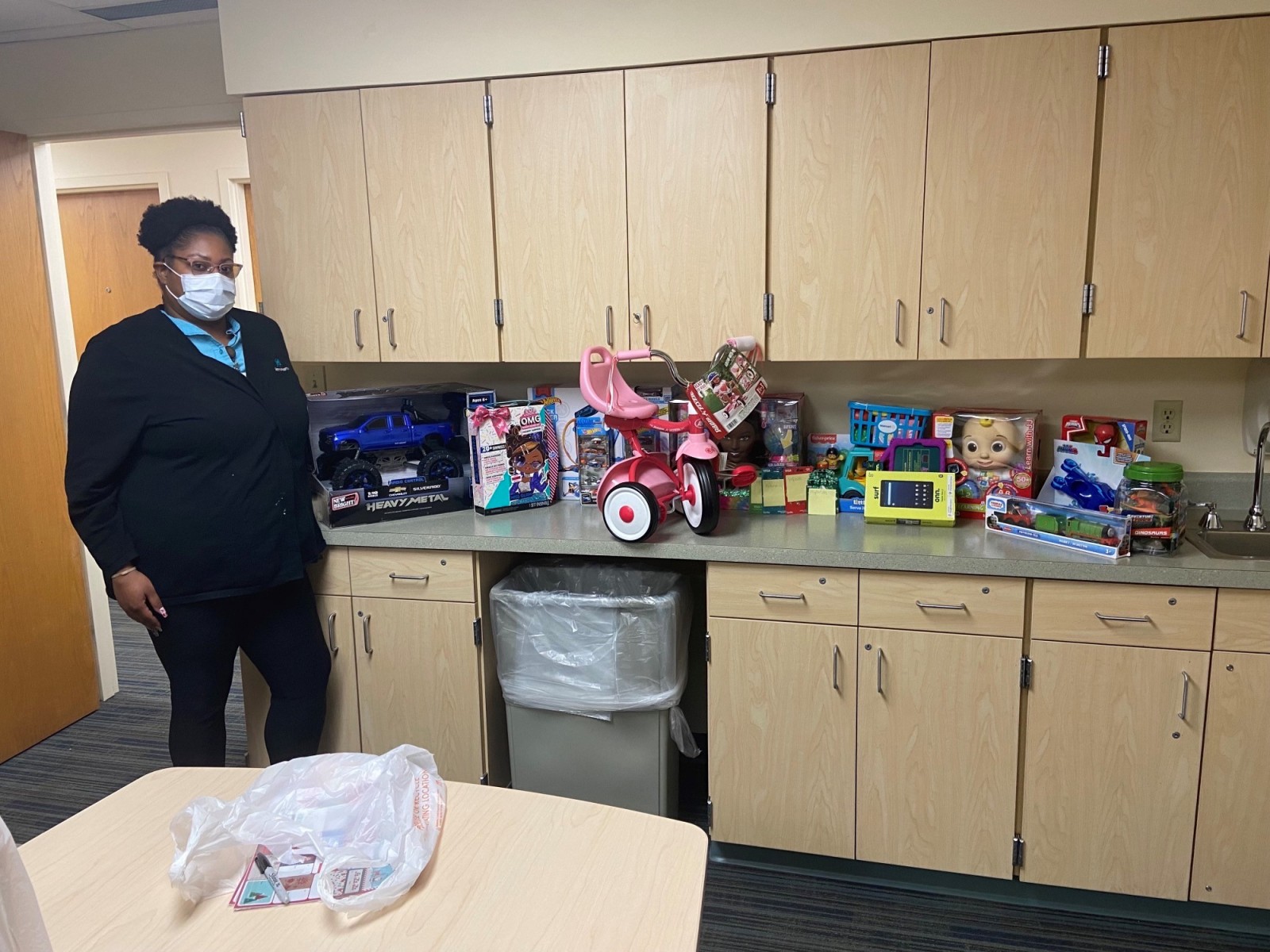 MetroHealth Employees Spread Joy During Annual Holiday Project