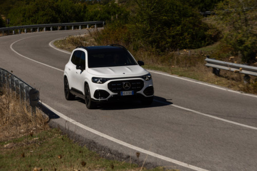 Mercedes-Benz GLB e CLA Shooting Brake high-tech hybrid