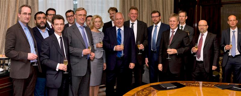 Final Conclusion of Stake Increase in Kamaz: Russian Technologies, Daimler AG, the European Bank for Reconstruction and Development (EBRD), Troika Dialog, and Kamaz yesterday jointly announced the successful signing of a deal under which Russian Technologies, Daimler AG, and the EBRD each have increased equity stakes in the Russian heavy-truck manufacturer Kamaz.