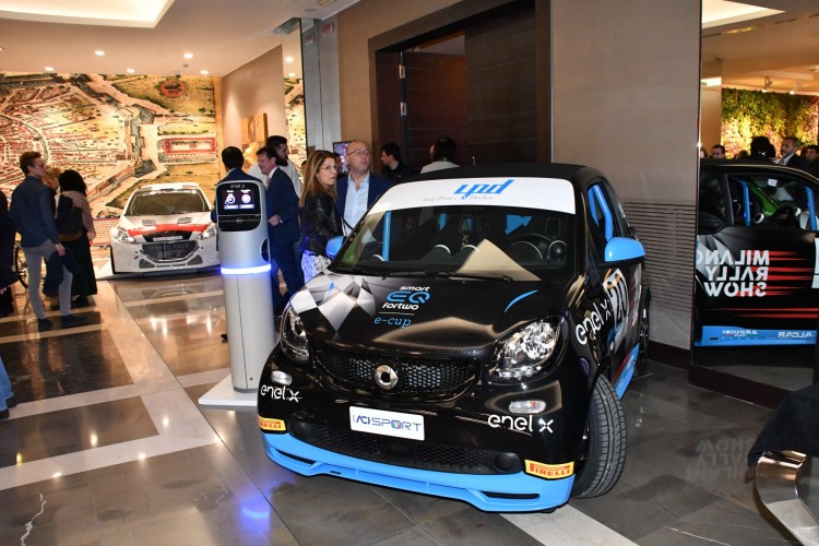 smart EQ fortwo e-cup Milano rally Show