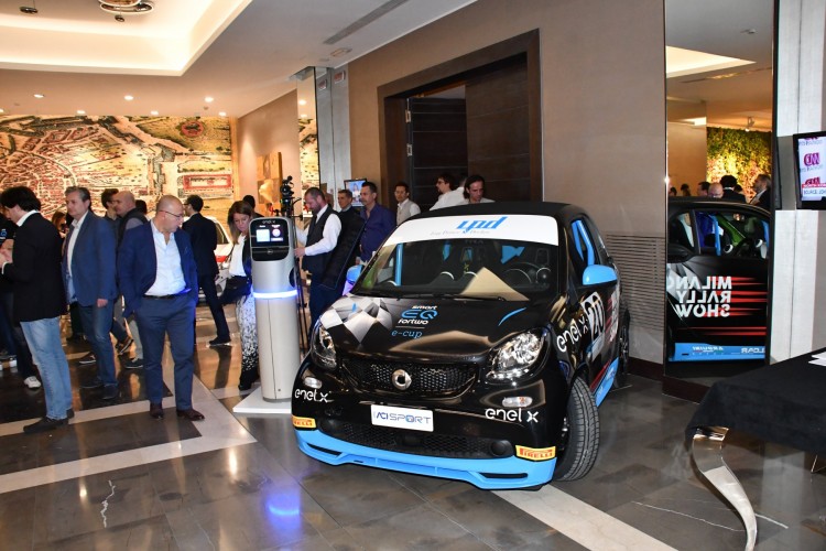 smart EQ fortwo e-cup Milano rally Show