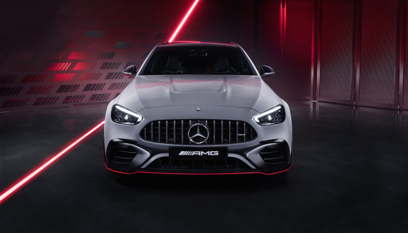 C 63 S E PERFORMANCE F1 Editionを限定発売