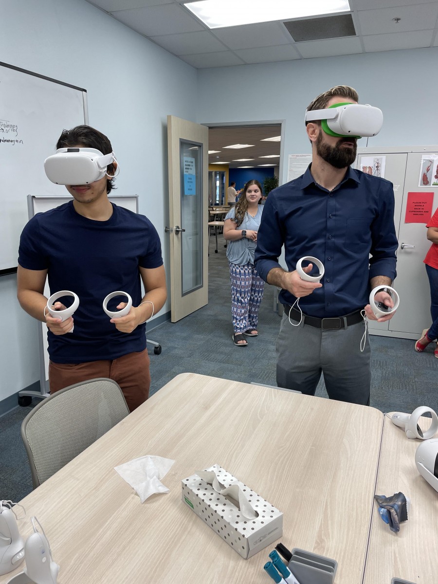 Student Success Center Adds Virtual Reality Platform to Resources to