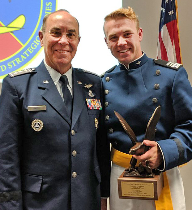 National Commander Honors Top Air Force Academy Graduates