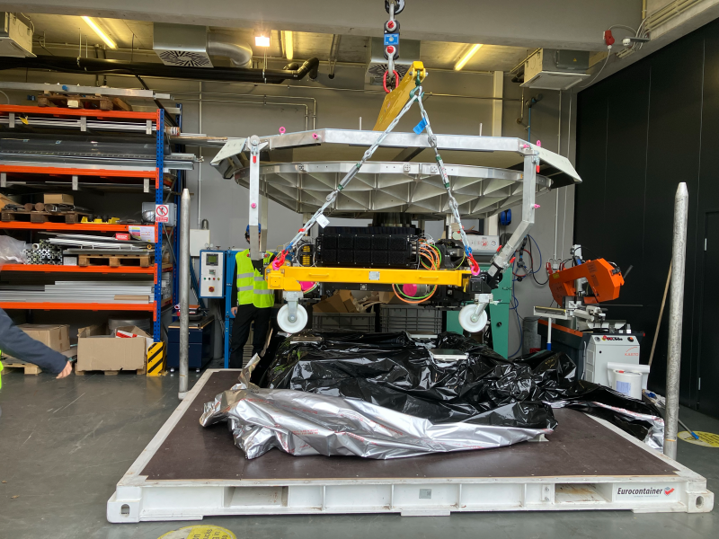Spiegel-Teleskop-Verladung-ESO-3