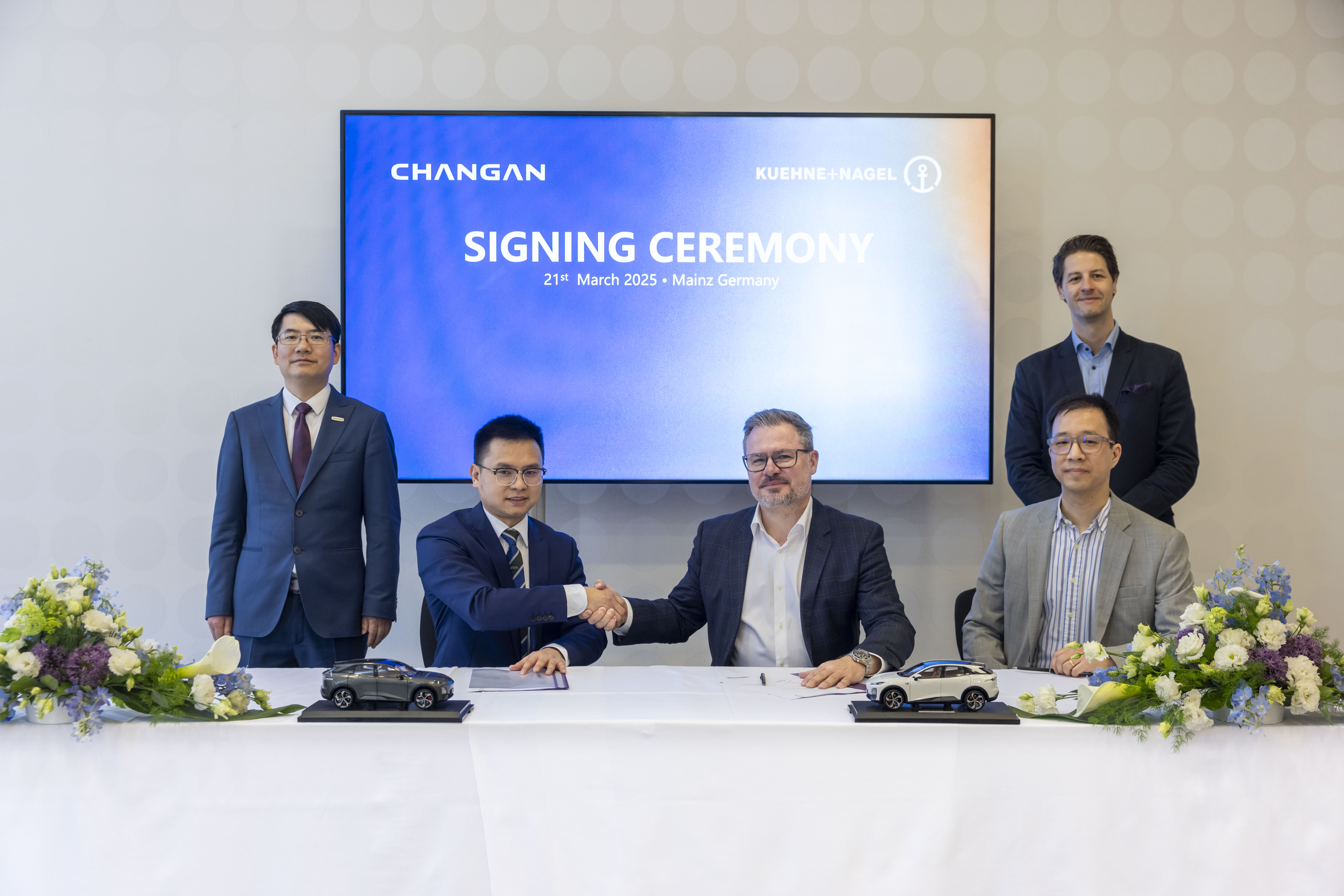 Signing ceremony between Changan automotive and Kuehne+Nagel