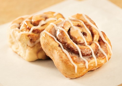 Cinnamon-Roll-Whataburger-800X568