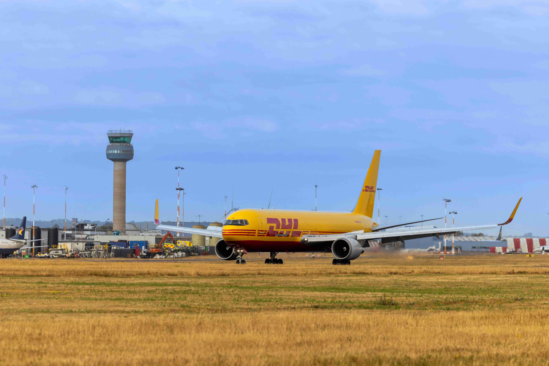 DHLonRunway+tower