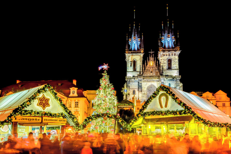 PRG_Prague_Christmas_827603802_Getty_RGB-136-DPI-For-Web (3)
