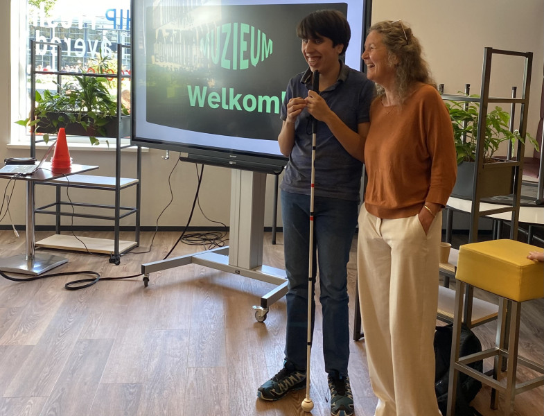 Karin Verouden tijdens inclusiecafé