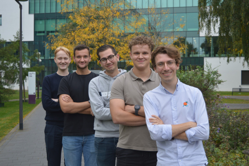 Justin (rechts) met zijn mede-ondernemers