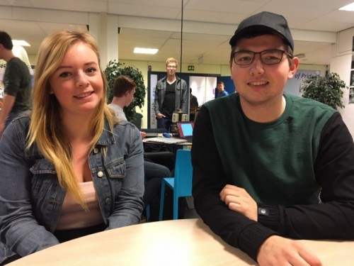 Sheryl van Duijnhoven en Sander Essens.