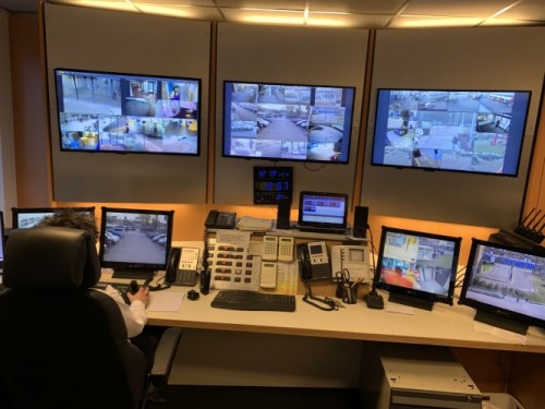 Verlaten gebouwen worden vanuit de Fontys-meldkamer met camera's in de gaten gehouden.