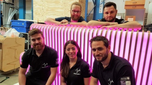 De studenten van Vena Lumen: Boven: Bram Kuijk (links) en Patryk Kepka (uit Polen). Onder: Thijn van Heijnsbergen, Mariana Portillo (Mexico) en Joacim H. Ingri (Noorwegen).