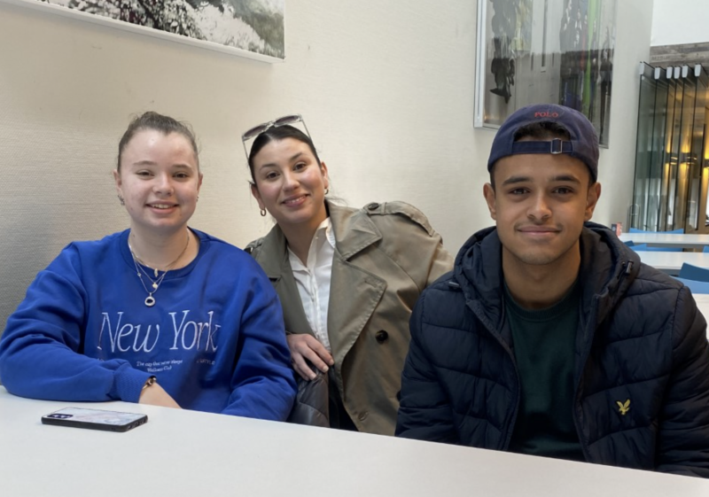 Nienke, Merve en Youssuf