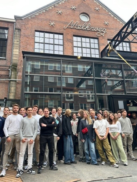 De studenten voor de Melkweg