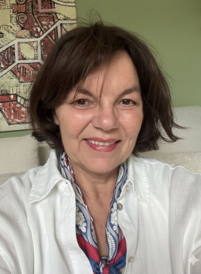Annelies Moors