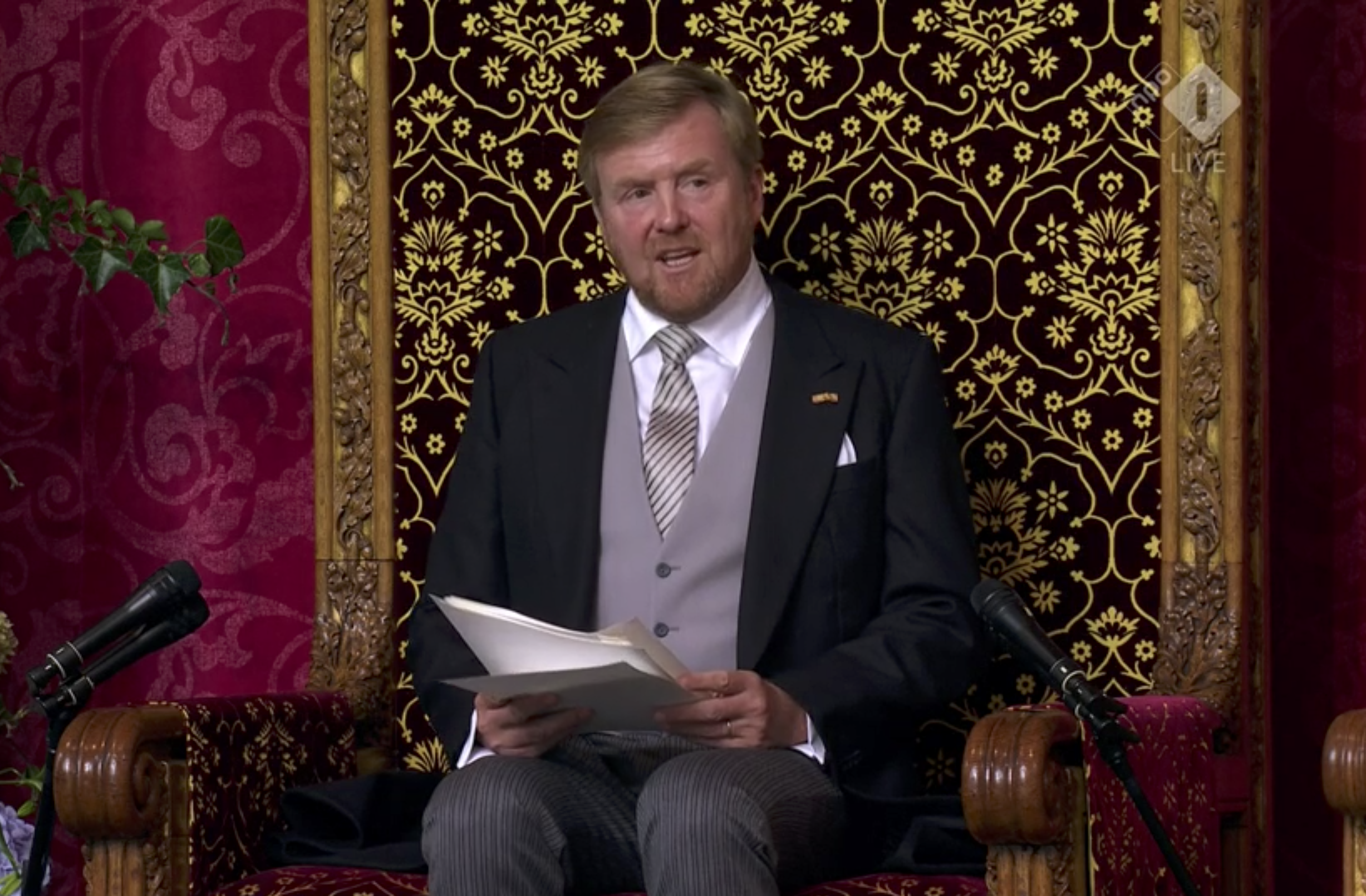 Koning Willem-Alexander spreekt de Troonrede uit.