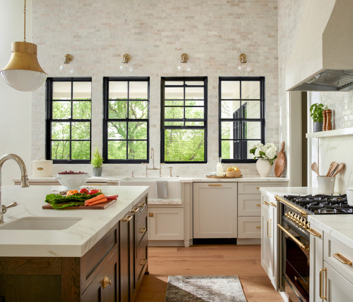 Pella’s Popular Hidden Screen Expands to Lifestyle Series Wood Windows