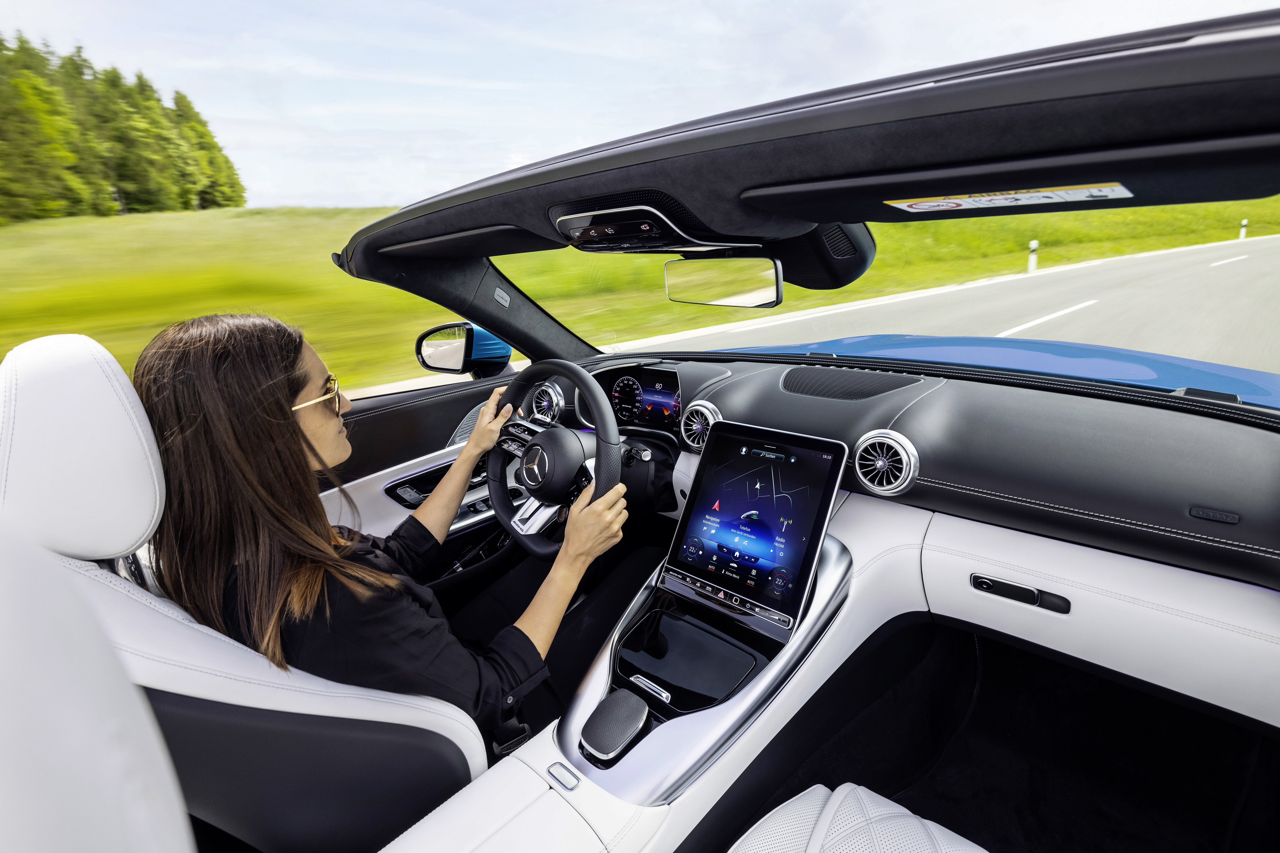Design interior exclusivo do novo Mercedes-AMG SL