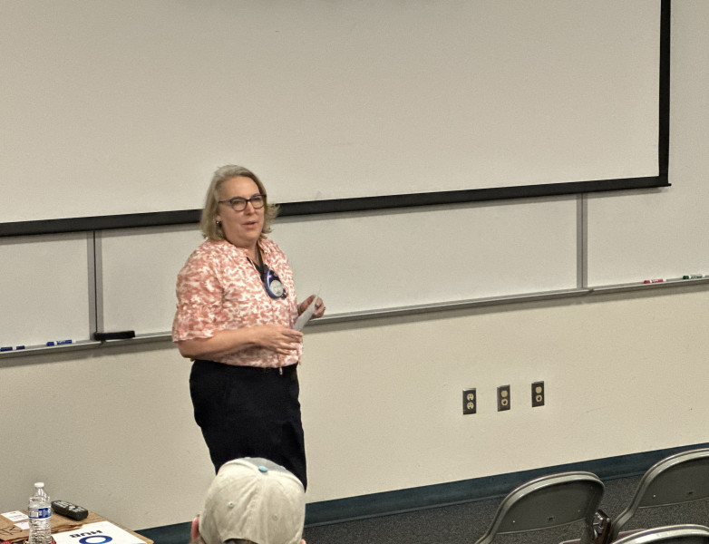 Joni Weamer, Vit Plant mission integration manager, speaks to campers about her experience and career in the construction industry.