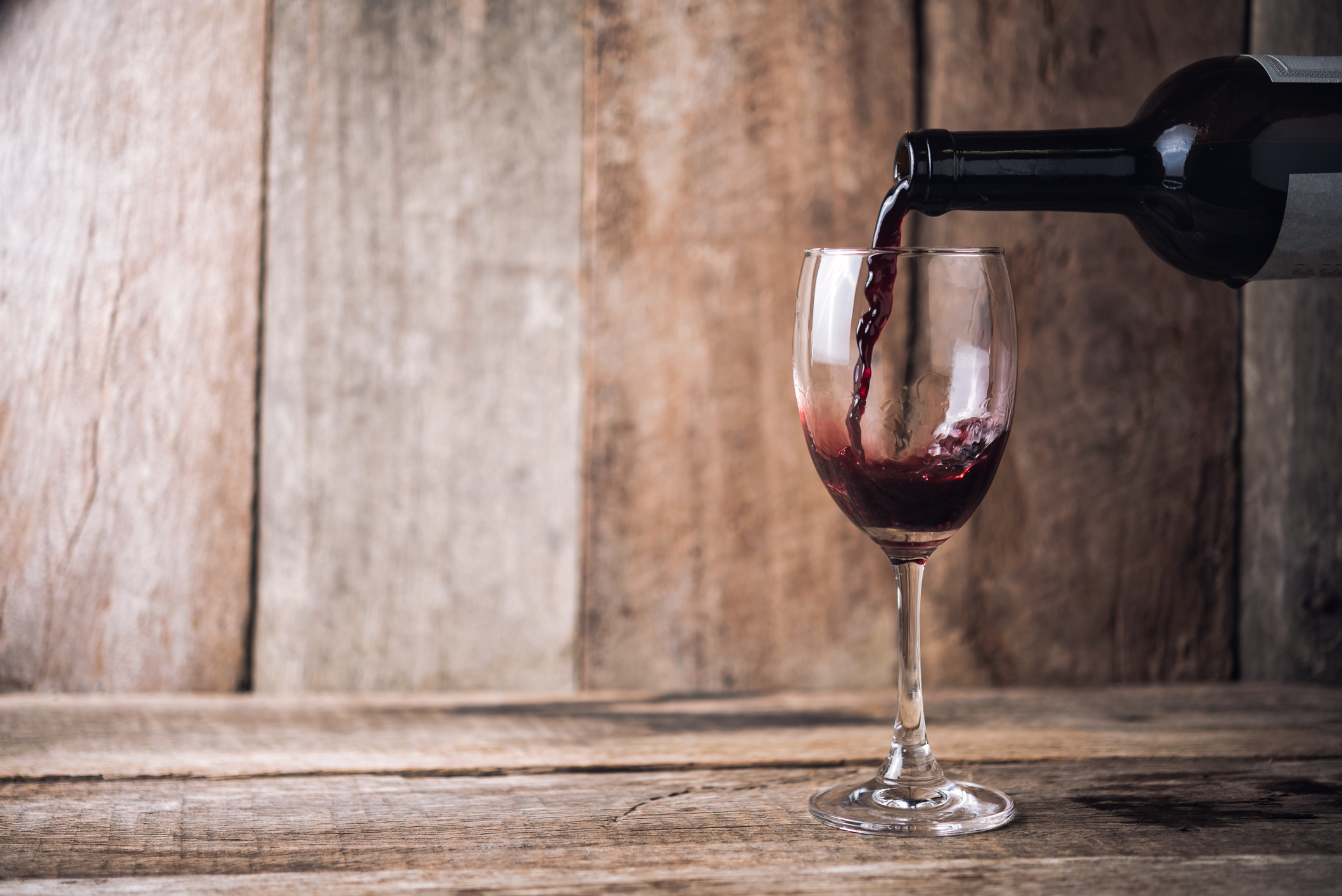 Moderate Red Wine Drinking May Help Cut Women's Breast Cancer Risk, CedarsSinai Study Shows